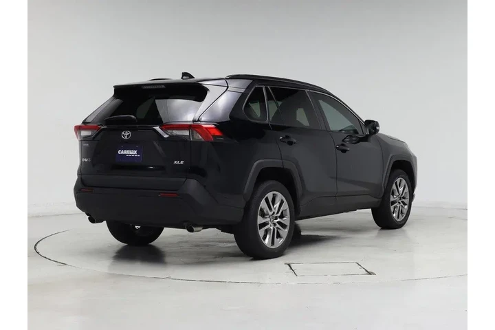 $28998 : Toyota RAV4 2023 XLE Premium image 8