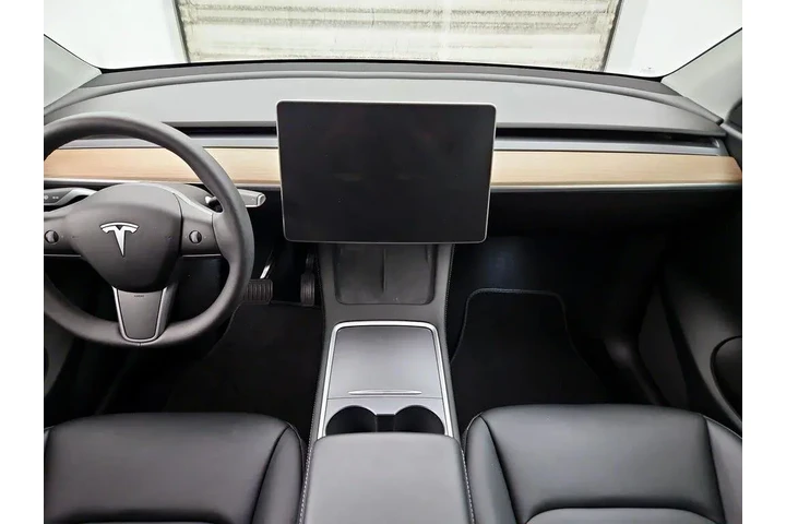 $32998 : Tesla Model Y 2022 AWD Long image 9