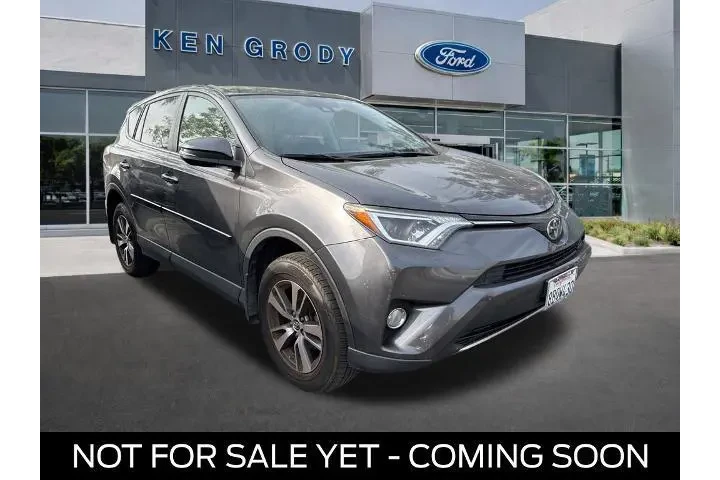 $21858 : Toyota RAV4 2018 XLE 4dr SUV image 1
