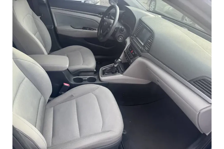 $9297 : 2017 Elantra SE image 3