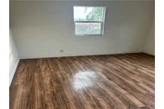 $950 : Charming 3-bedroom for rent thumbnail