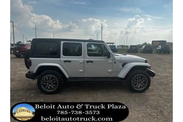 $39187 : Jeep Wrangler 2023 4x4 High image 1