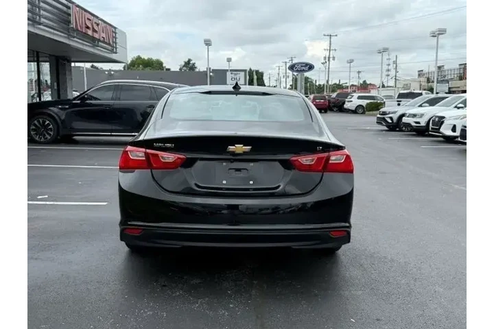 $17995 : Chevrolet Malibu 2023 LT 4dr image 5