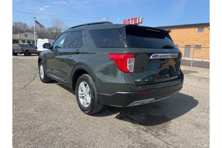 $32651 : Ford Explorer 2024 AWD XLT 4 image 6