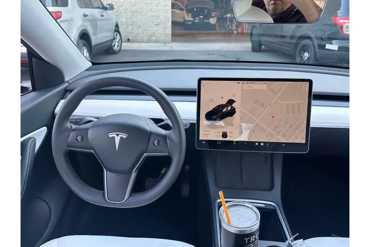 $29999 : 2022 Model Y Long Range image 7