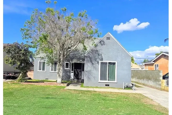 $2800 : BEAUTIFUL BACK HOUSE FOR LEASE image 2