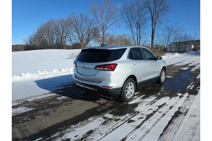 $22000 : Chevrolet Equinox 2022 4x4 L image 7