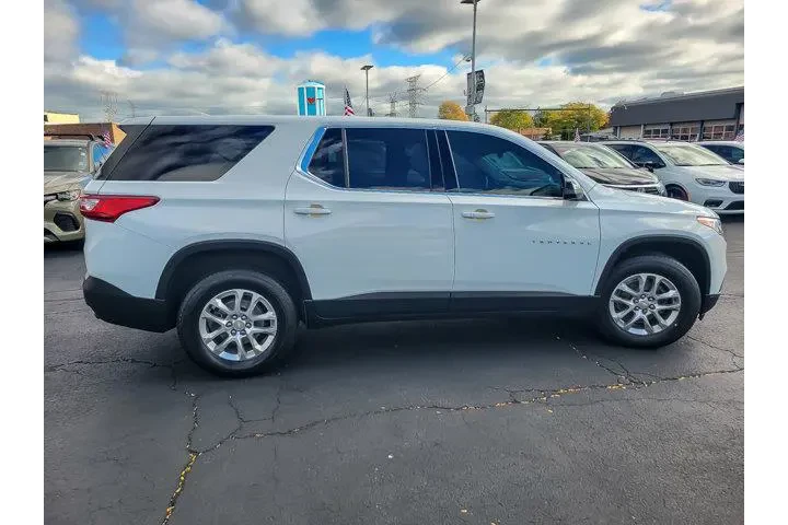 $22895 : Chevrolet Traverse 2021 LS 4 image 9