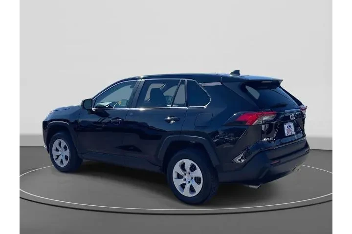 $29400 : Toyota RAV4 2024 AWD LE 4dr image 7