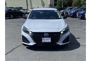 $20995 : Nissan Altima 2023 2.5 SR 4d thumbnail
