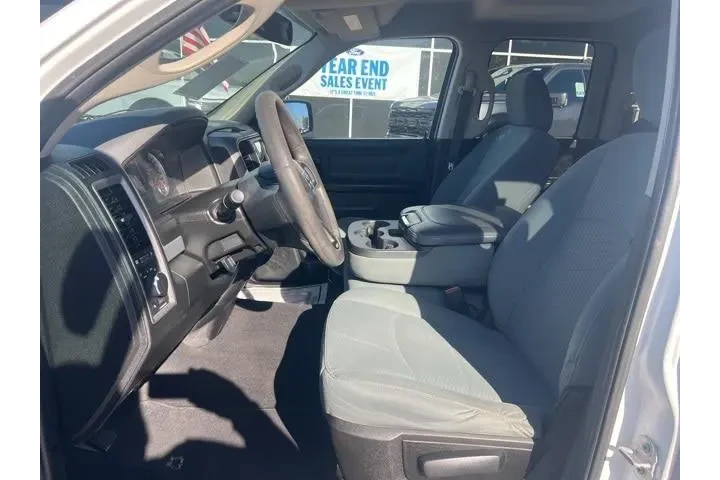 $16495 : Ram 1500 Classic 2019 4x2 Tr image 10