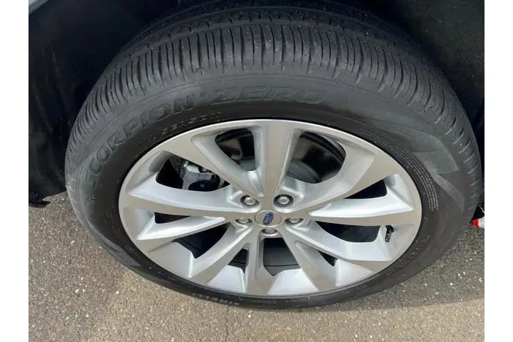 $39799 : Ford Explorer Hybrid 2022 AW image 9
