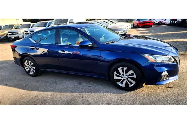 $12499 : 2020 Altima image 3