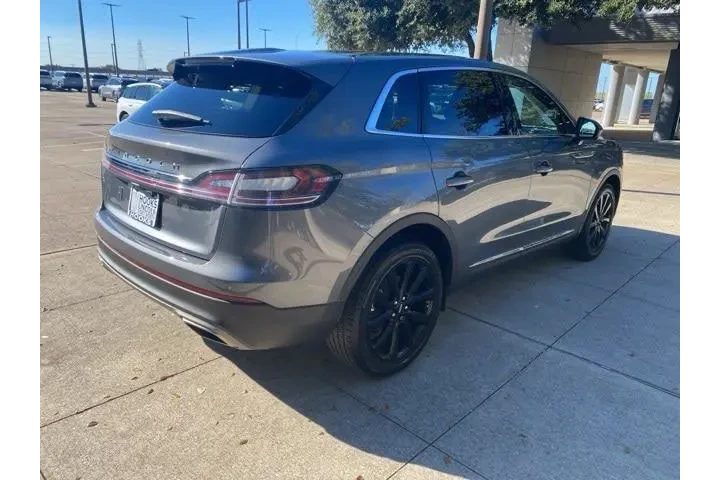 $29980 : Lincoln Nautilus 2022 Reserv image 6