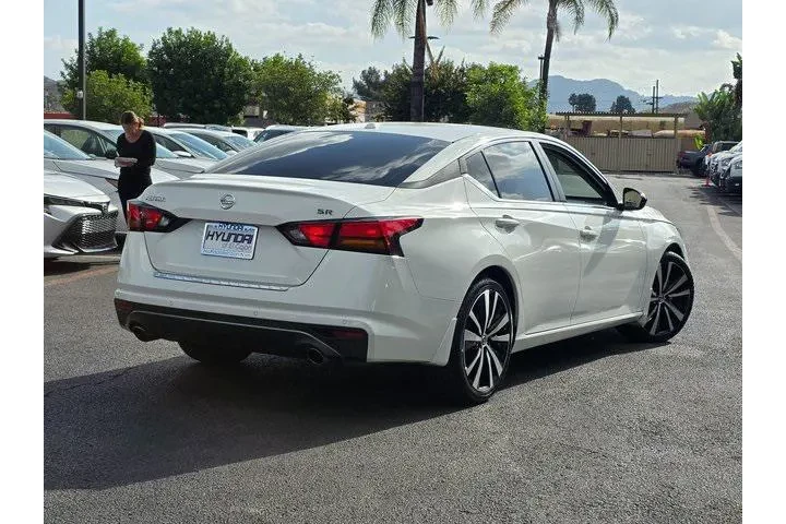 $19949 : Nissan Altima 2022 2.5 SR 4d image 5