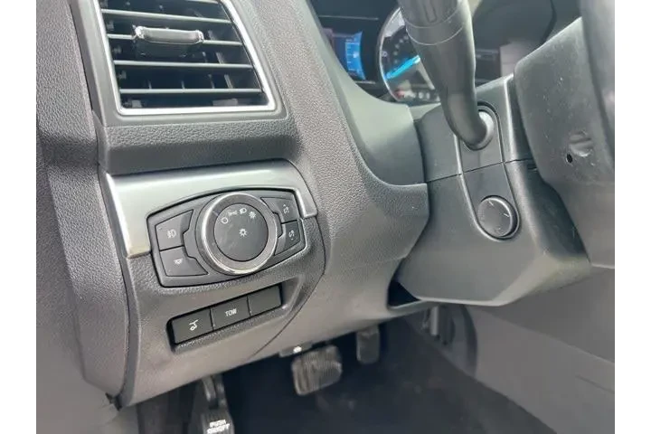 $15975 : Ford Explorer 2019 AWD Limit image 8