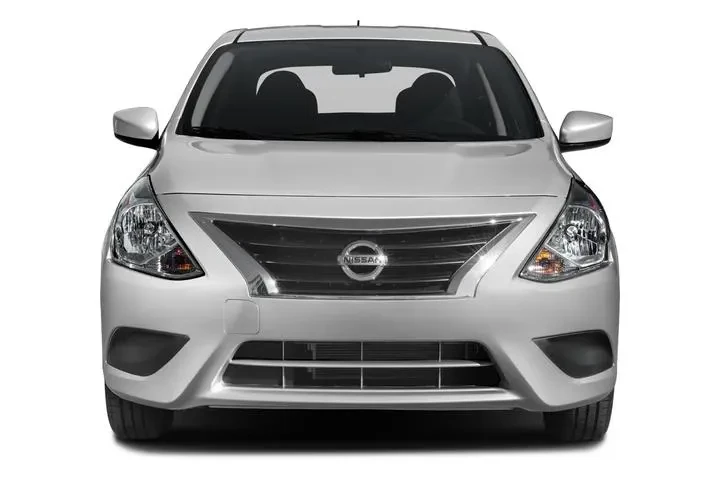 $6526 : Nissan Versa 2018 S 4dr Seda image 4
