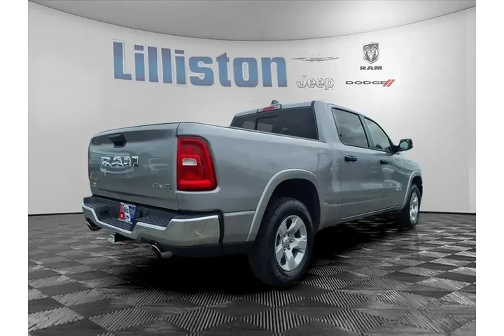 $38419 : Ram 1500 2025 4x4 Lone Star image 5