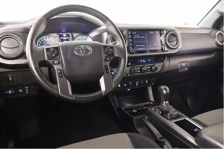 $36532 : Toyota Tacoma 2021 4x4 TRD O image 2