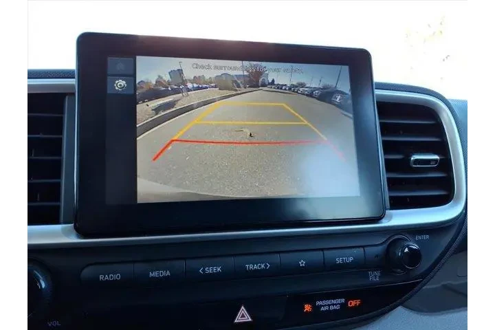 $18784 : Hyundai VENUE 2024 SEL 4dr C image 10