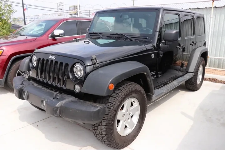 2014 Wrangler Unlimited image 1