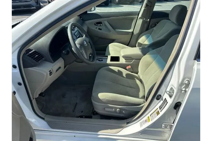 $7749 : Toyota Camry 2009 SE 4dr Sed image 9