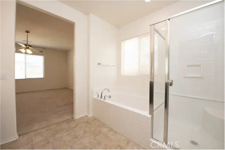 $3200 : Casa en alquiler en South Gate image 4