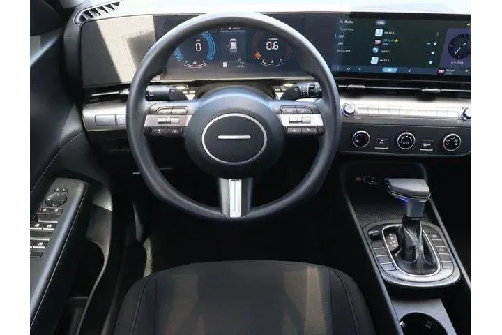 $24213 : Hyundai KONA 2026 SE 4dr SUV image 8