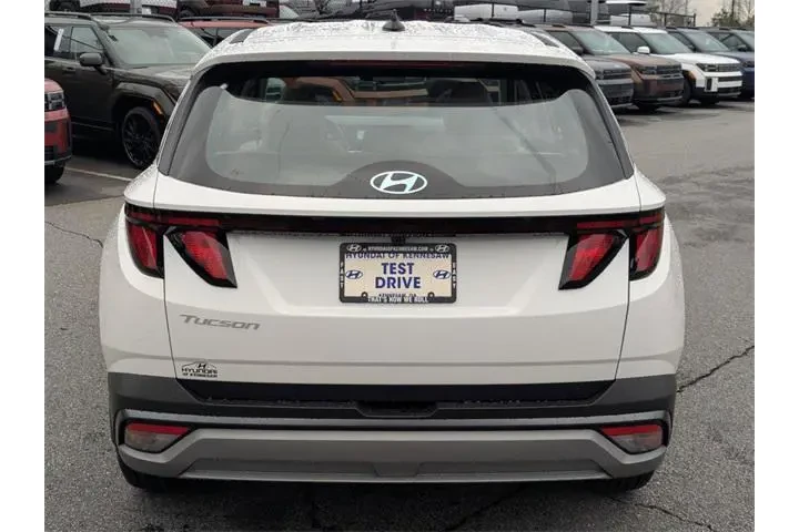 $25684 : Hyundai TUCSON 2025 SE 4dr S image 6