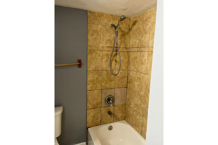 $1800 : 2 casas en un lote image 6