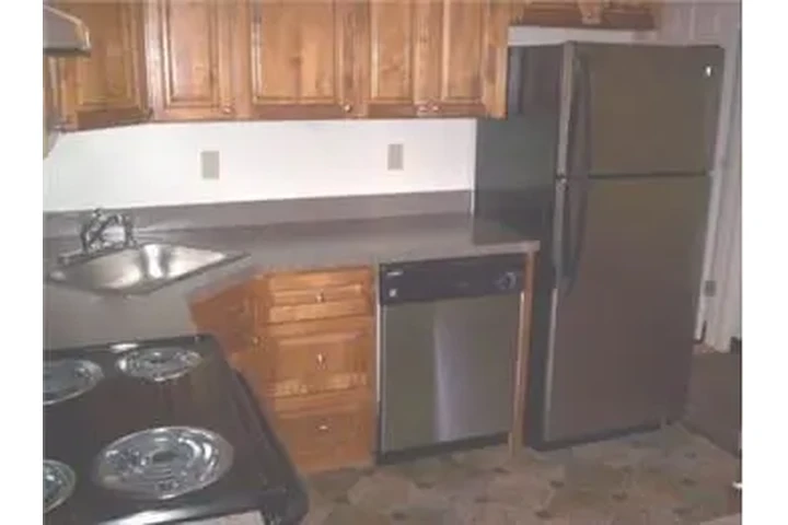 $2195 : Rental property with 2 bedro image 2