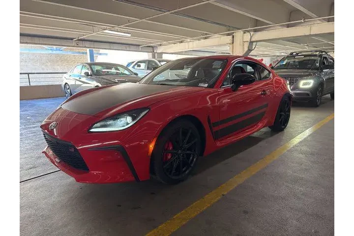 $34995 : Toyota GR86 2024 Trueno Edit image 1