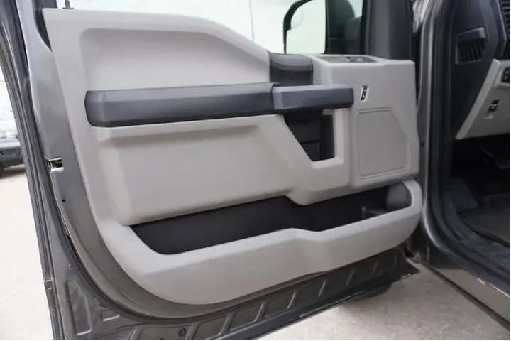 $17725 : Ford F-150 2017 4x2 XL 2dr R image 7