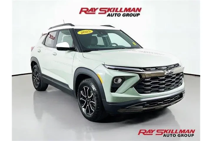 $31975 : Chevrolet Trailblazer 2025 4 image 1