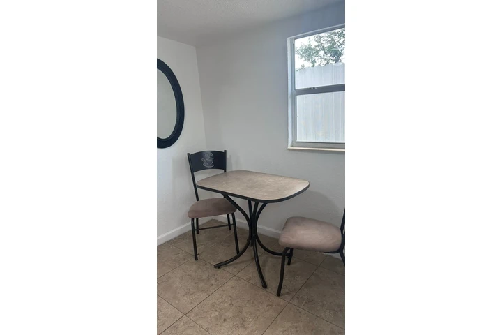 $1500 : Bello apto image 2