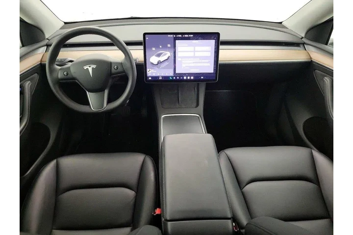 $35998 : Tesla Model Y 2023 AWD Long image 9