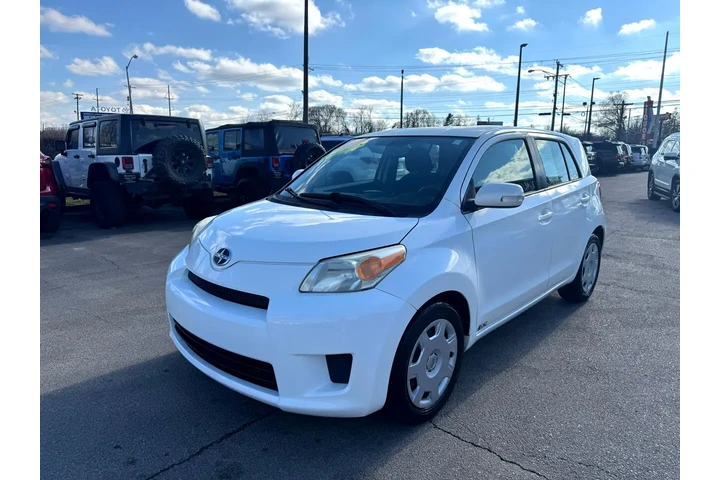 $5980 : 2008 xD Base 4D Hatchback image 6