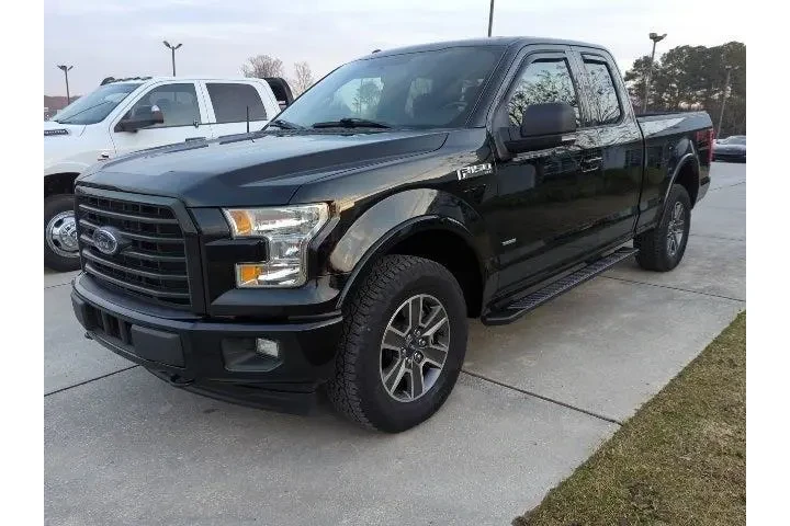 $19686 : Ford F-150 2017 4x4 XLT 4dr image 3