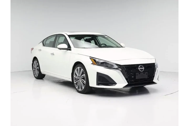$24998 : Nissan Altima 2023 2.5 SL 4d image 1