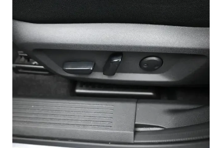 $21991 : Nissan Rogue 2023 SV 4dr Cro image 8