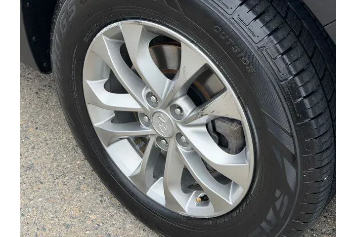 $14492 : Hyundai SANTA FE 2019 AWD SE image 6