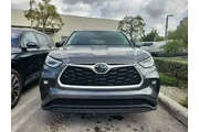$28990 : Toyota Highlander 2021 XLE 4 thumbnail