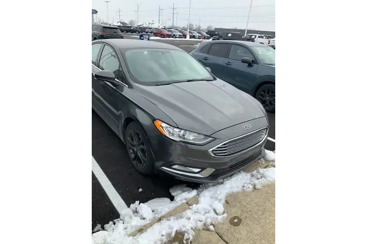 $12209 : Ford Fusion 2018 S 4dr Sedan image 3