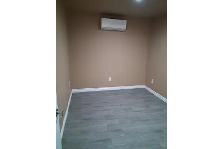 RECAMARA  Entre Ball Rd/Walnut image 2