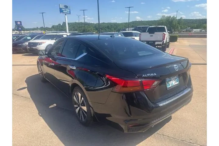 $20295 : Nissan Altima 2022 2.5 SL 4d image 4
