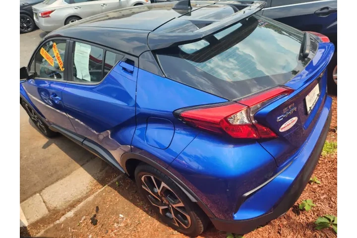 $22999 : 2020 C-HR LE image 4