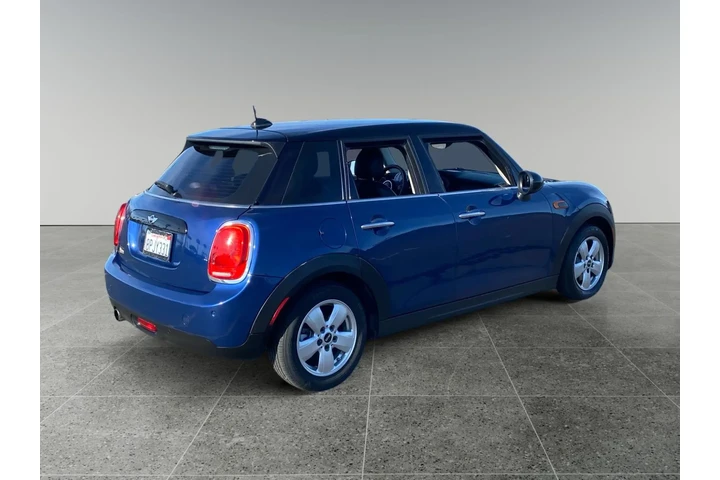 $10189 : MINI Hardtop 4 Door 2016 Coo image 5