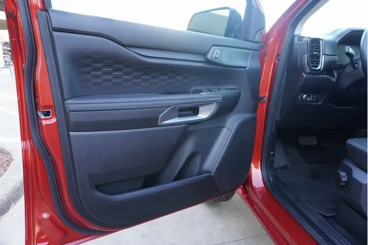 $35688 : Ford Ranger 2024 4x4 XLT 4dr image 8