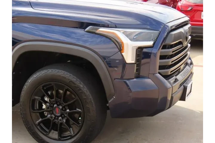 $37999 : Toyota Tundra 2023 4x4 SR5 4 image 6