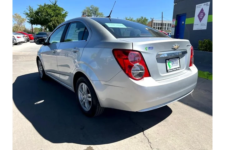 2014 Sonic LT Auto Sedan image 7